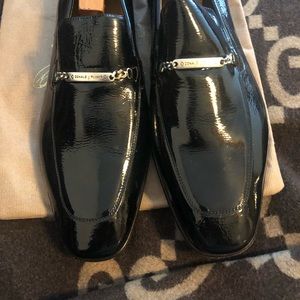 Donald J Pliner shoes